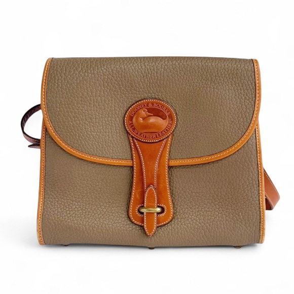 Dooney & Bourke Handbags - Dooney & Bourke Vintage Medium Essex Bag